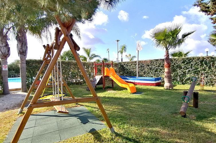 Appartement in Marsala mit Terrasse, gemeinschaftlichem Pool