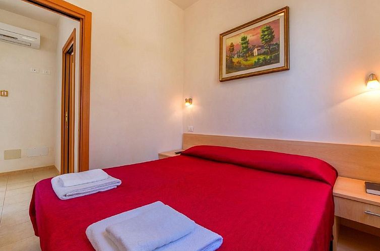 Appartement Angenehme Wohnung mit Terrasse, Schwimmbad