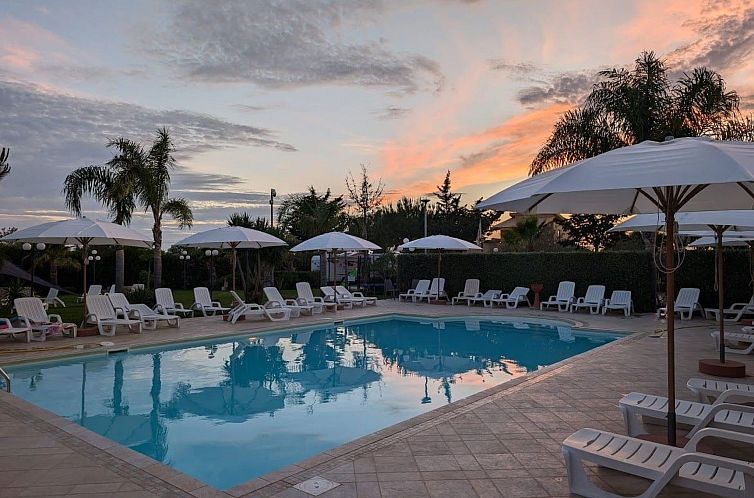 Appartement Angenehme Wohnung mit Terrasse, Schwimmbad