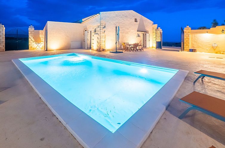 Vakantiehuis Zwei Einheiten, Luxus, Schwimmbad, Gemüsegarte