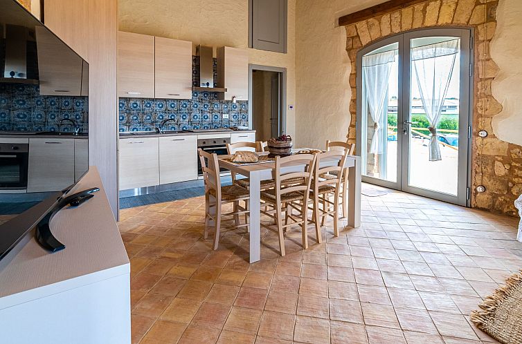 Vakantiehuis Zwei Einheiten, Luxus, Schwimmbad, Gemüsegarte