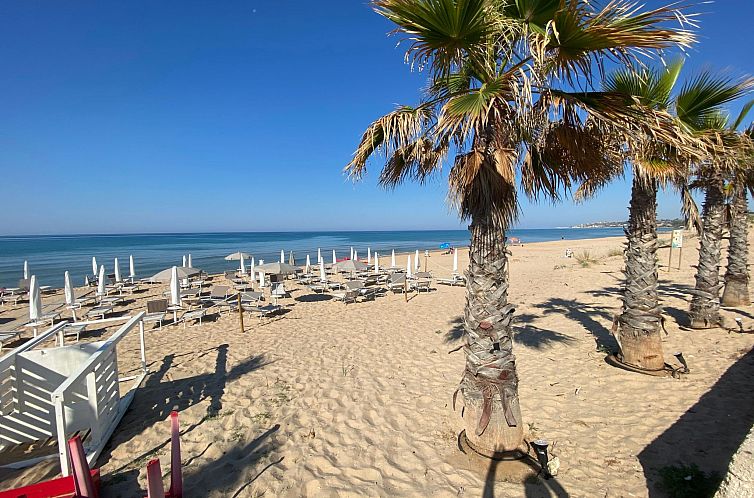 Vakantiehuis Villa 'Mama Cossyra' in der Nähe des Strandes