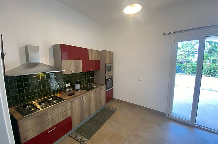 Vakantiehuis Villa 'Mama Cossyra' in der Nähe des Strandes