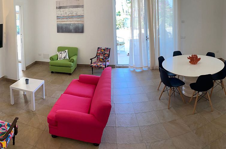 Vakantiehuis Villa 'Mama Cossyra' in der Nähe des Strandes