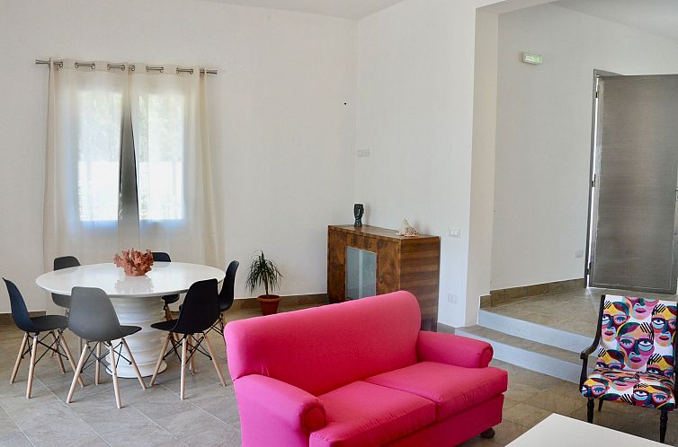 Vakantiehuis Villa 'Mama Cossyra' in der Nähe des Strandes