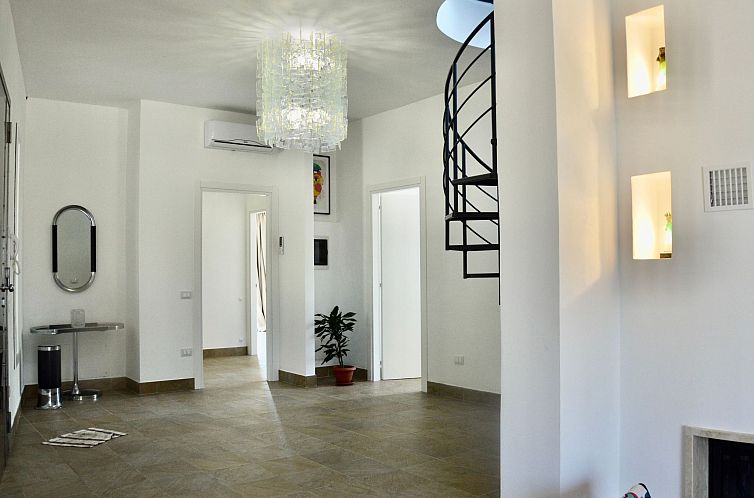 Vakantiehuis Villa 'Mama Cossyra' in der Nähe des Strandes