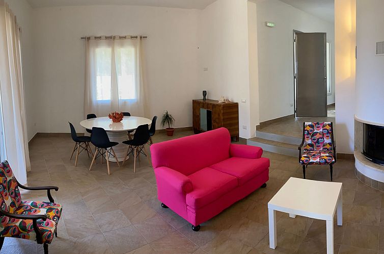 Vakantiehuis Villa 'Mama Cossyra' in der Nähe des Strandes