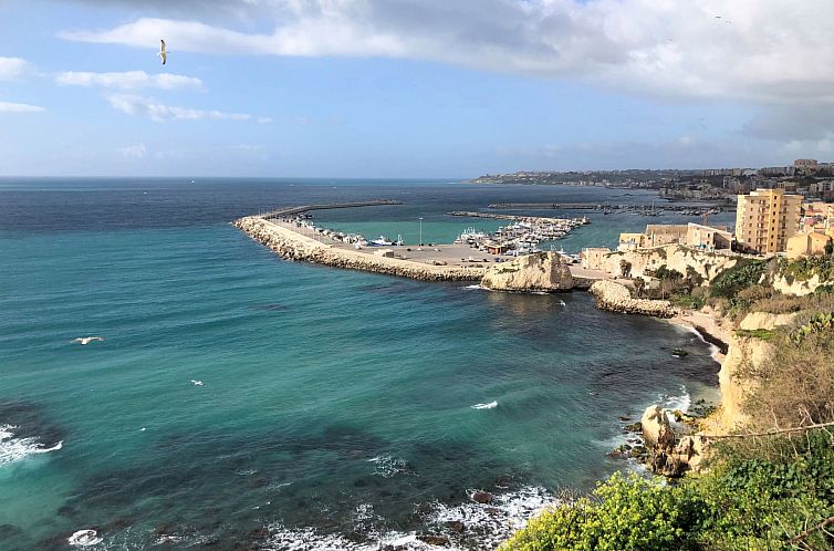 Appartement Ruhige Ferienwohnung in Sciacca mit Terrasse, Ga