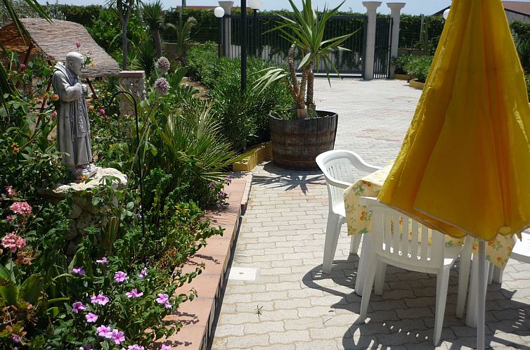 Vakantiehuis Haus in Licata mit Grill, Garten und Terrasse