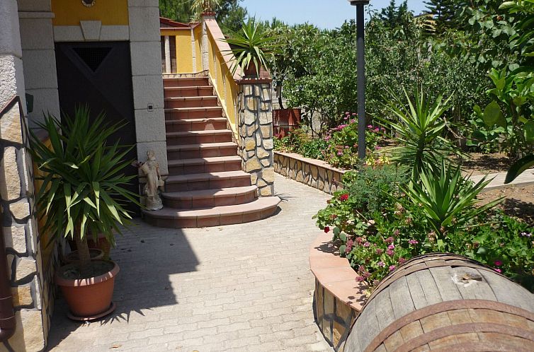 Vakantiehuis Haus in Licata mit Grill, Garten und Terrasse