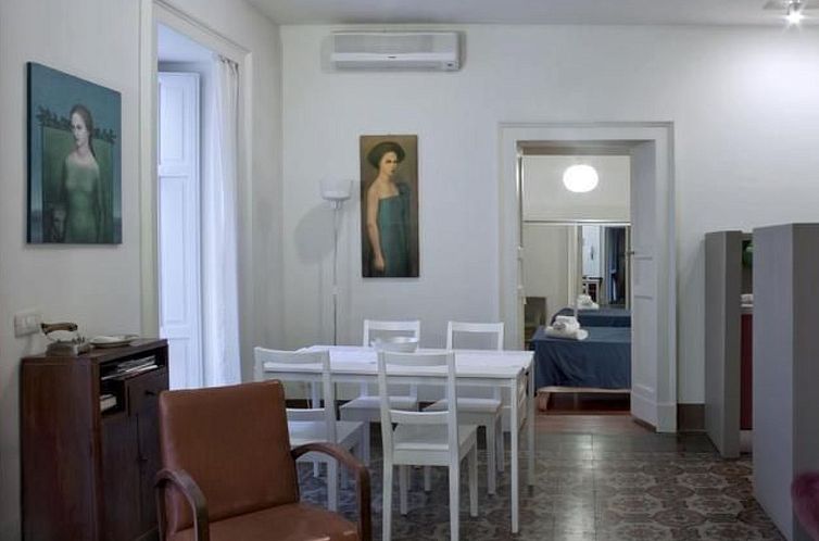 Appartement mit Balkon