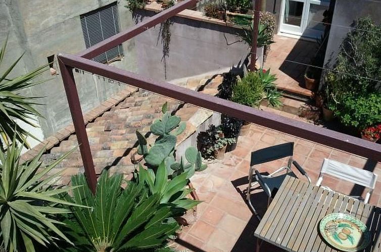 Appartement mit Balkon