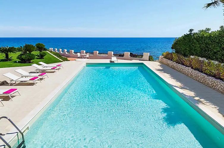 Villa Maura
