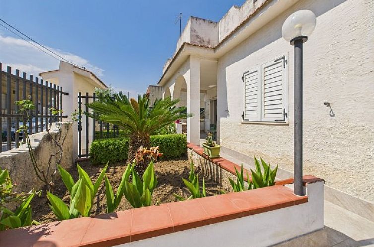 Vrijstaande woning in Noto