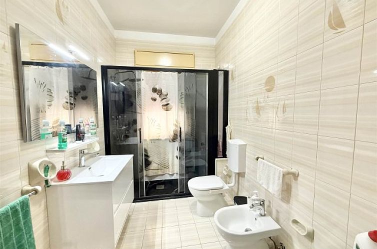 Vrijstaande woning in Noto