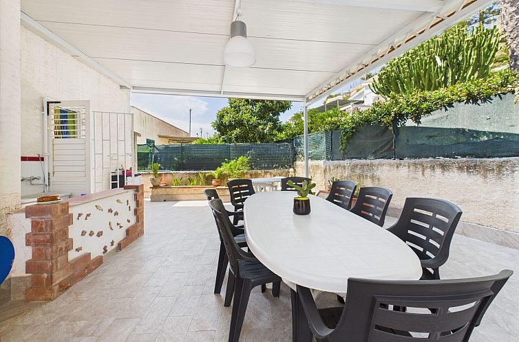 Vrijstaande woning in Noto