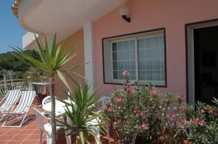 Appartement SYRAKUS IN WOHNSITZ MIT POOL PLEMMIRIO