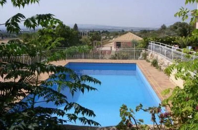 Appartement SYRAKUS IN WOHNSITZ MIT POOL PLEMMIRIO