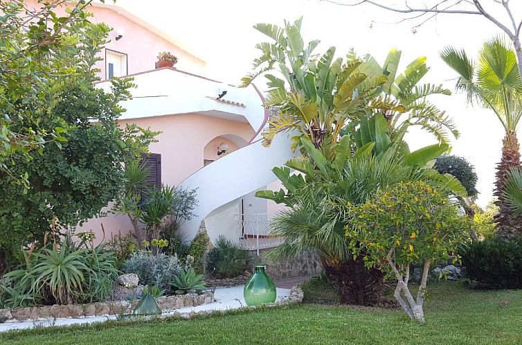 Appartement SYRAKUS IN WOHNSITZ MIT POOL PLEMMIRIO