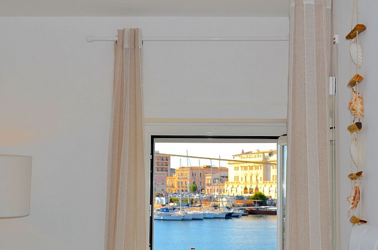 Appartement "Rivamare Loft" mit Waschmaschine und Geschirrsp