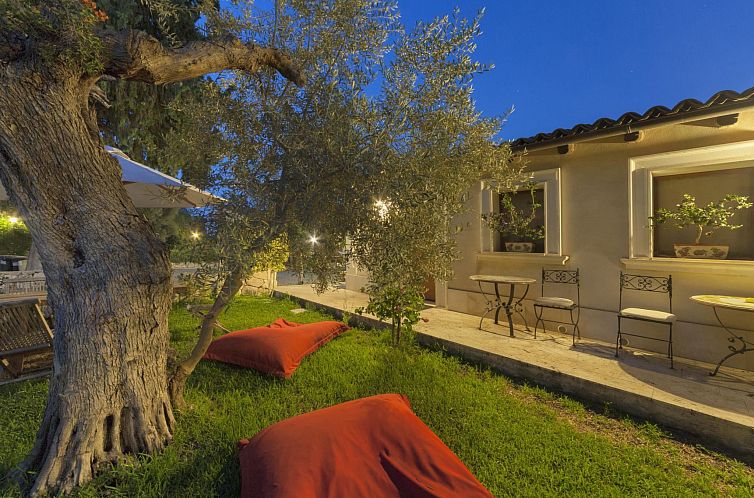 Vakantiehuis Villa dei Papiri - Exklusives Zimmer mit möbli