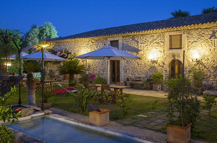 Vakantiehuis Villa dei Papiri - Standardzimmer mit Fenster z