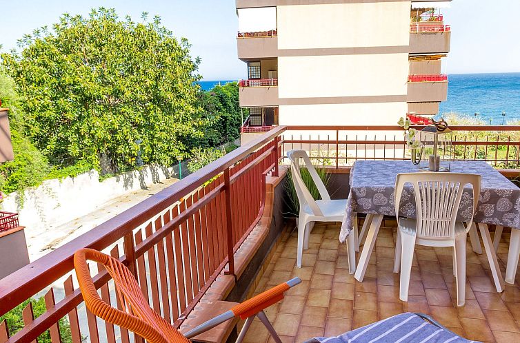 Appartement Wohnung 'Blue Wood' in Strandnähe