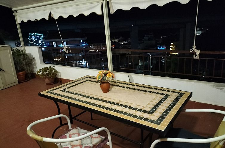 Appartement 'Entire' mit Terrasse