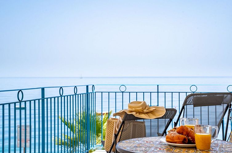 Guest house 0949007 - Apartment Sicily - Appartement Wohnung am Meer 'Casa Serafina Sinfonia