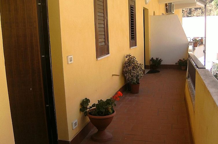 Appartement mit Terrasse