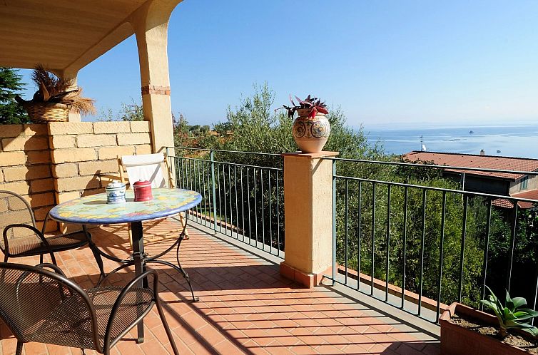 Guest house 0949635 - Apartment Sicily - Appartement Wohnung in San Giorgio mit gemeinsamem Pool, Gri
