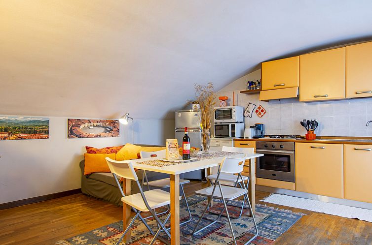 Appartement La Rondine (LUU280)