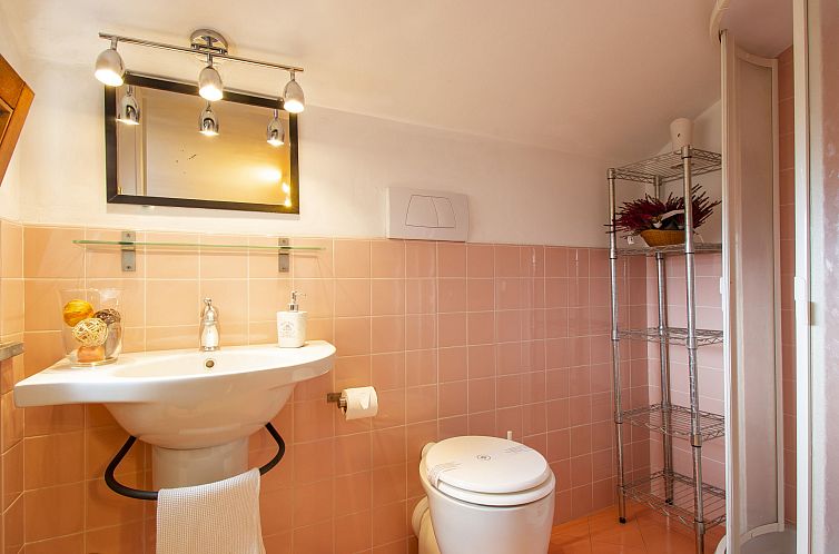 Appartement La Rondine (LUU280)