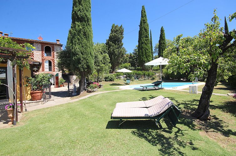 Vrijstaande woning in Lucca