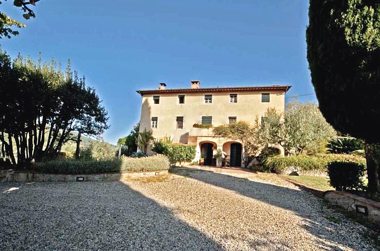 Vrijstaande woning in Lucca
