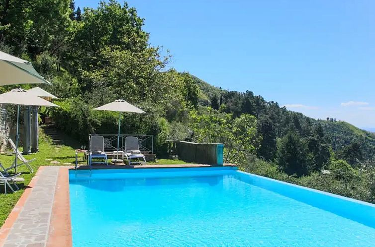 Villa Moriano 8