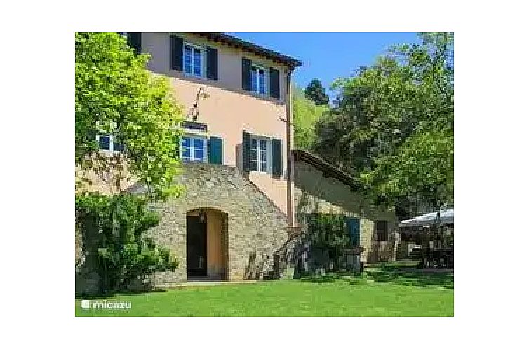 Villa Moriano 8