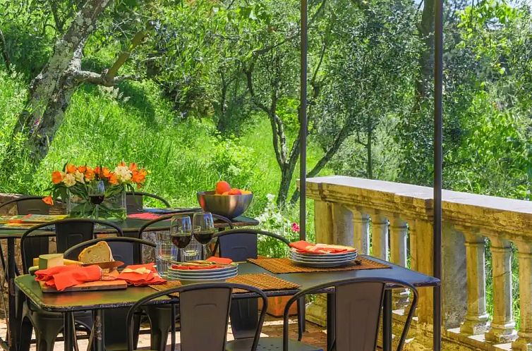 Villa Moriano 8