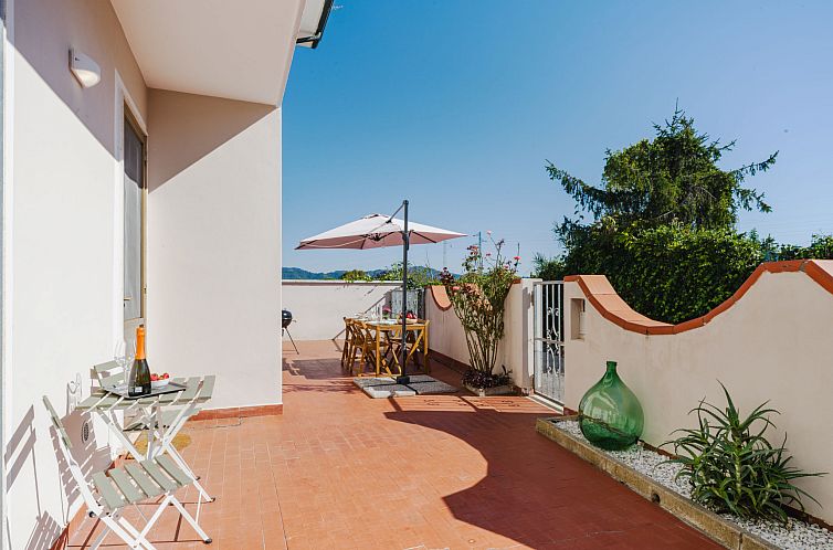 Guest house 0950510 - Apartment Tuscany / Elba - Appartement Sunflower piano terra