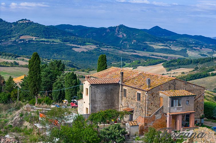 Geschakelde woning en Pomarance