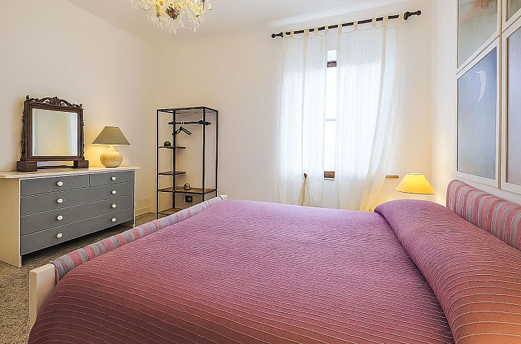Appartement Wohnung in Bauernhaus mit großem Garten, Schwim