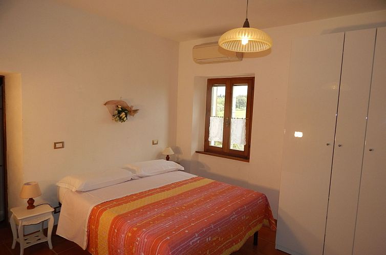 Appartement Dreizimmerwohnung für 4 Personen 3 km vom Zentr