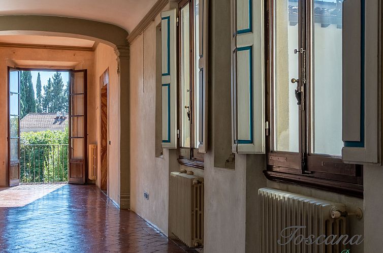 Vrijstaande woning en Florence