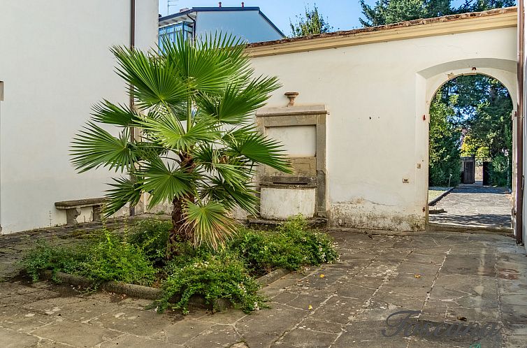 Vrijstaande woning en Florence