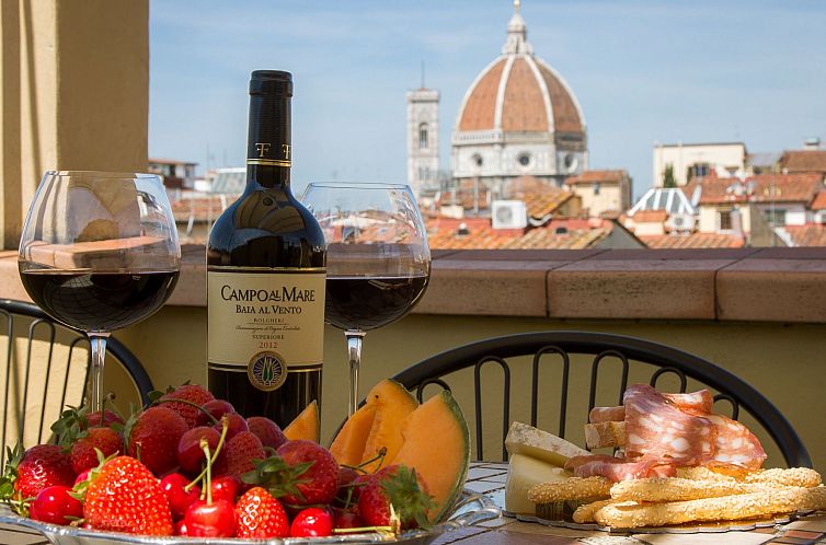 Appartement Ruhige Wohnung in Santa Croce mit Terrasse, Kath