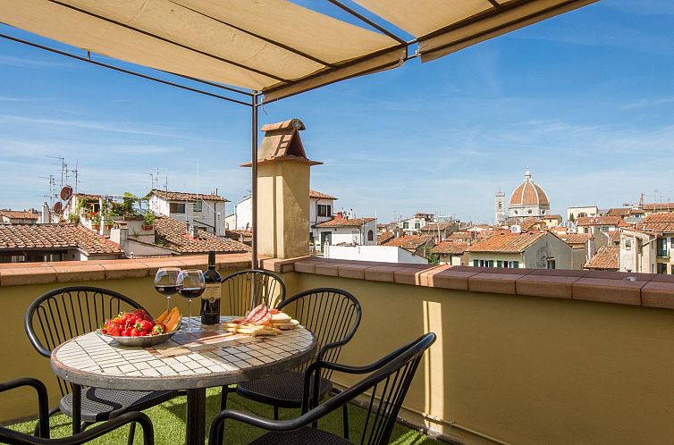 Appartement Ruhige Wohnung in Santa Croce mit Terrasse, Kath