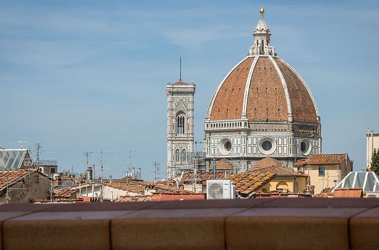 Appartement Ruhige Wohnung in Santa Croce mit Terrasse, Kath