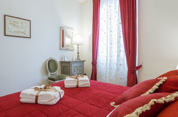 Appartement Ruhige Wohnung in Santa Croce mit Terrasse, Kath
