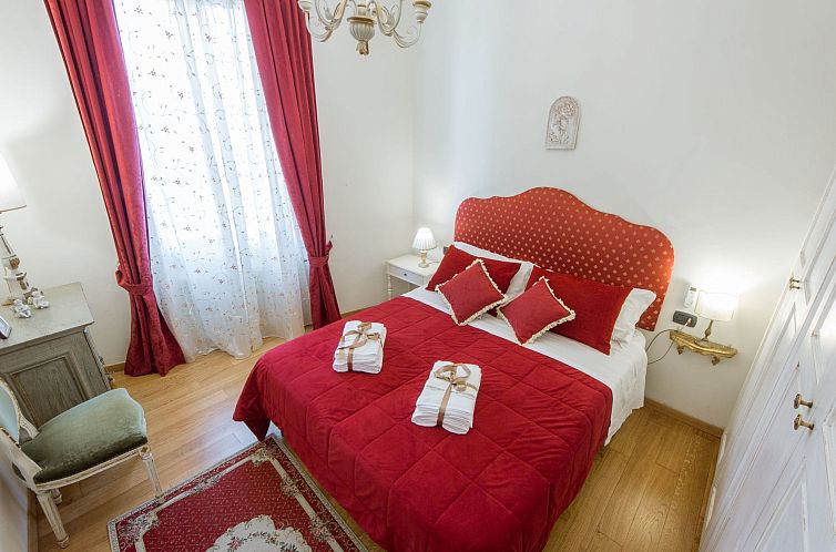 Appartement Ruhige Wohnung in Santa Croce mit Terrasse, Kath