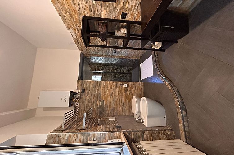 Appartement Zwei Schlafzimmer mit Garten und Whirlpool
